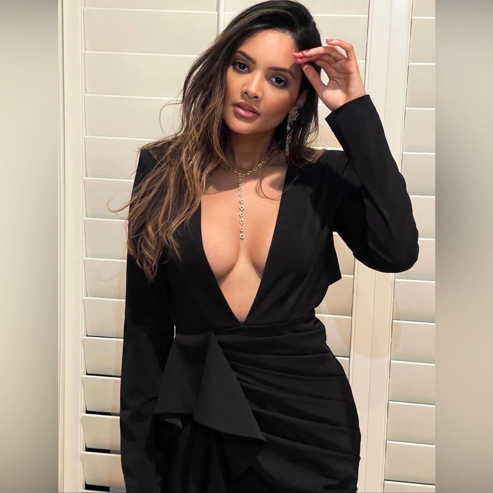 Black mini dress with long sleeve